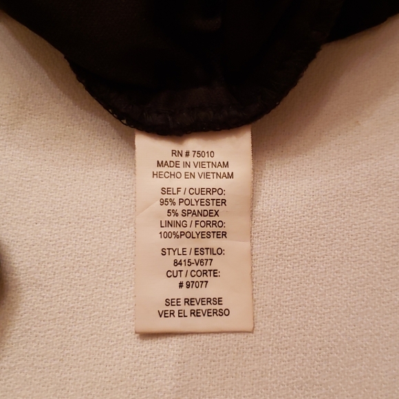 City triangles dress - Picture 7 of 8